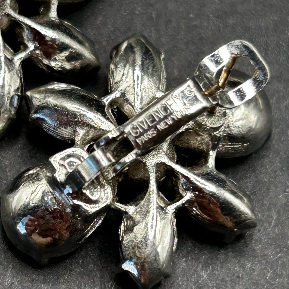 VTG Designer Runway Givenchy Silver Rhinestone Post Back Pierced‎ Earrings - Picture 4 of 5